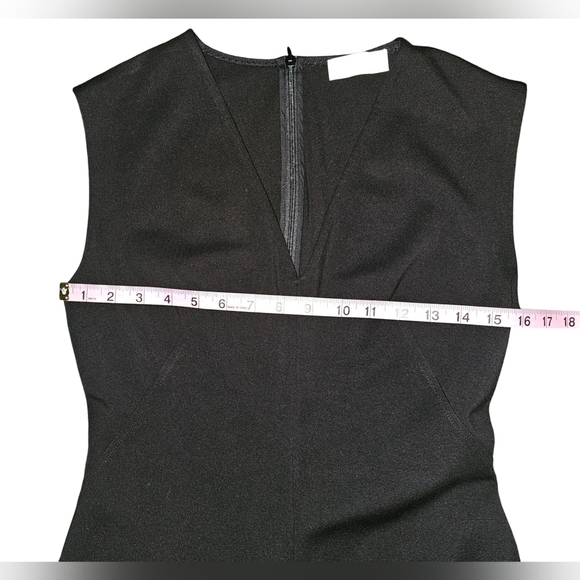 Everlane Black Sleeveless Fit & Flare V-Neck Stretch Dress Sz 6 - Picture 11 of 15
